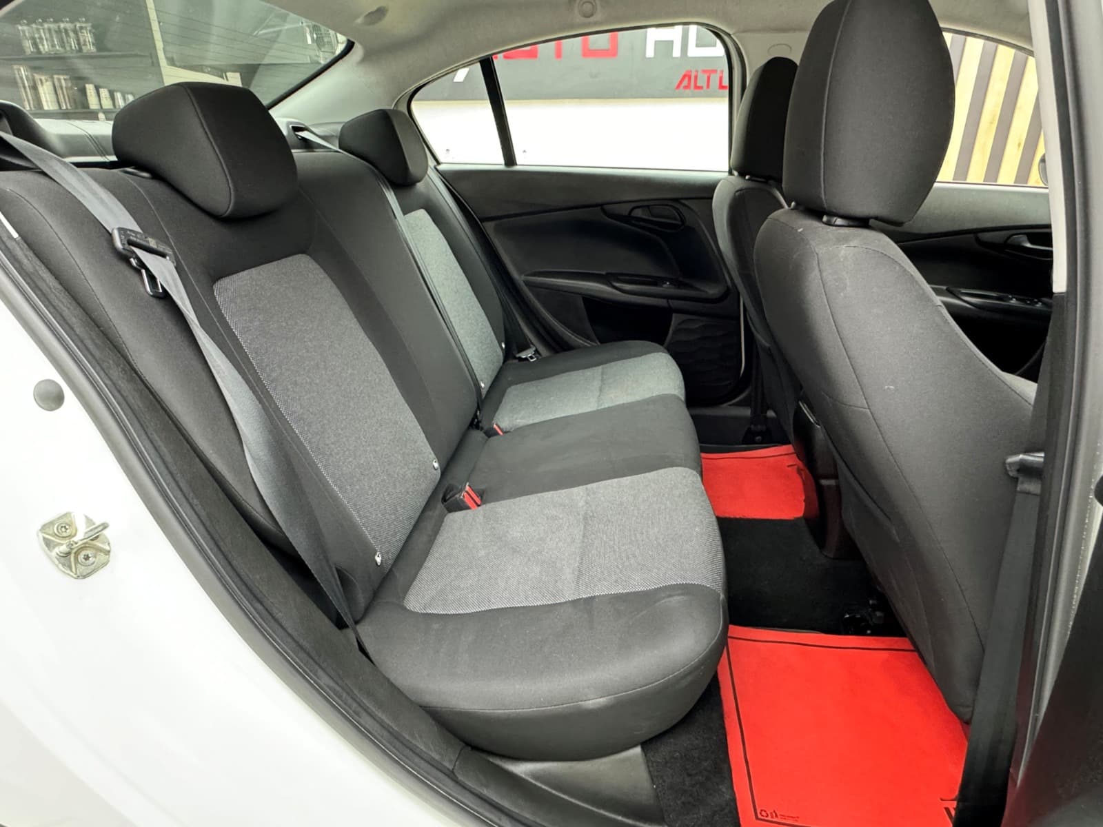 Araç görseli 10 - küçük resim 10