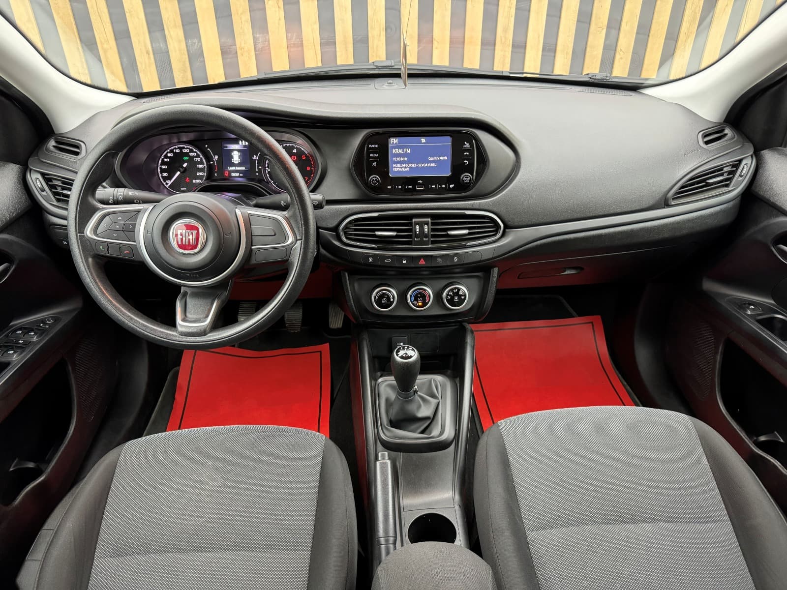 Araç görseli 16 - küçük resim 16