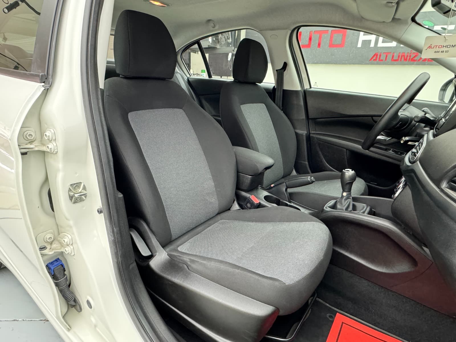 Araç görseli 13 - küçük resim 13